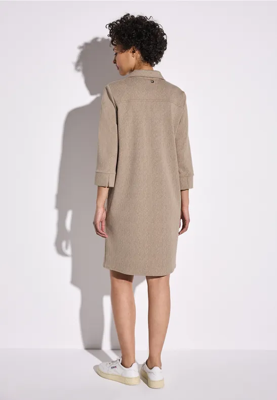 Kleid mit Hemdkragen