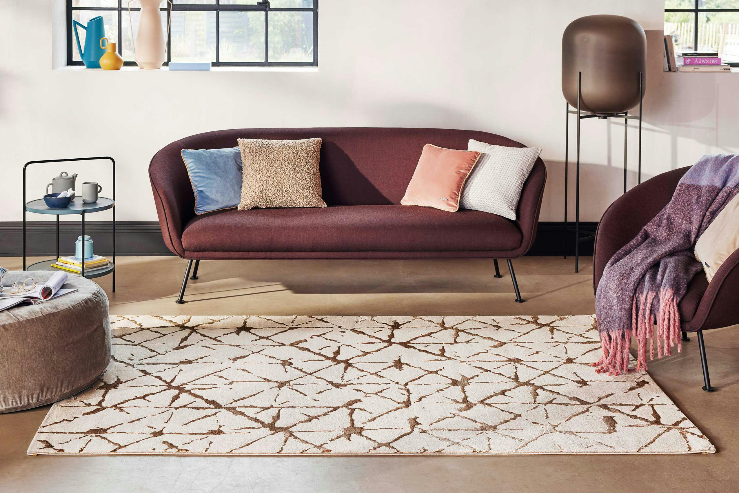 SOLVEIG - Tapis plat à motif et relief beige et brun 133x200