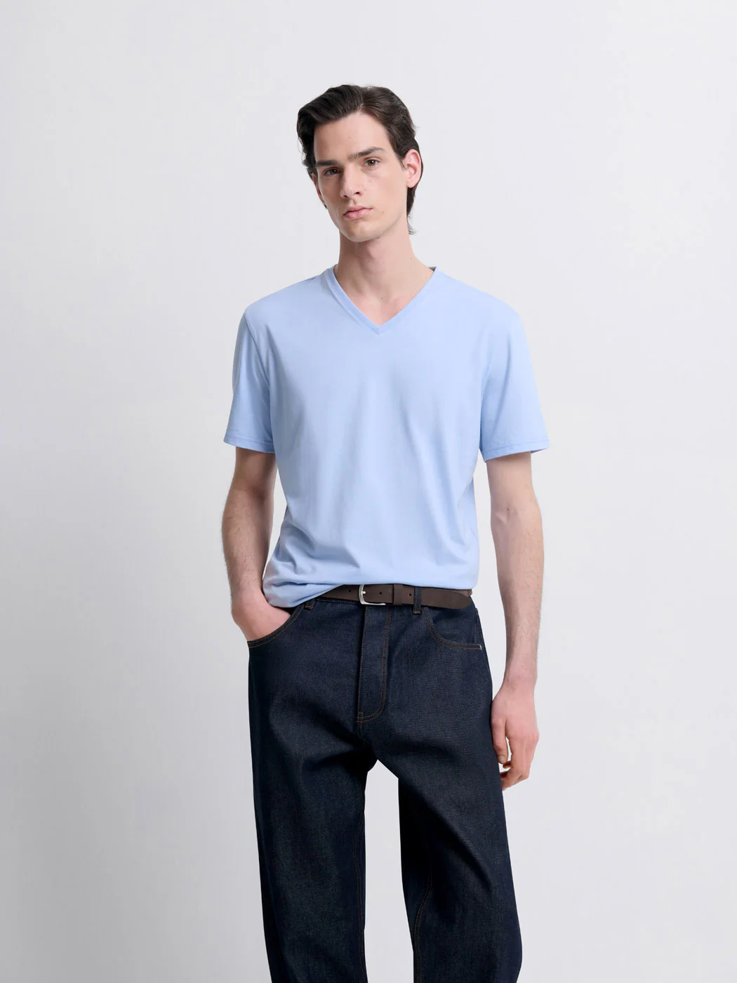 T-shirt col V en coton Supima®