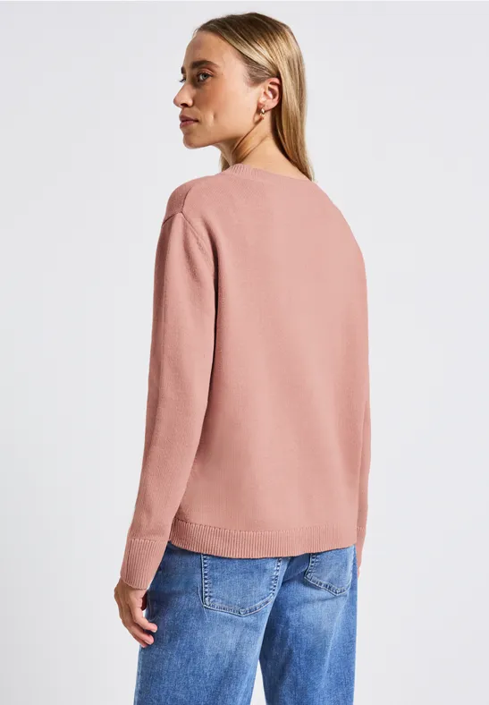 V-Neck Pullover