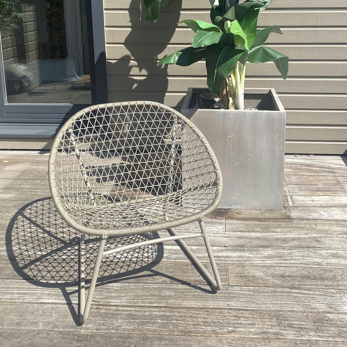 BAO BAO - Fauteuil lounge extérieur en polypropylène et pieds en métal beige