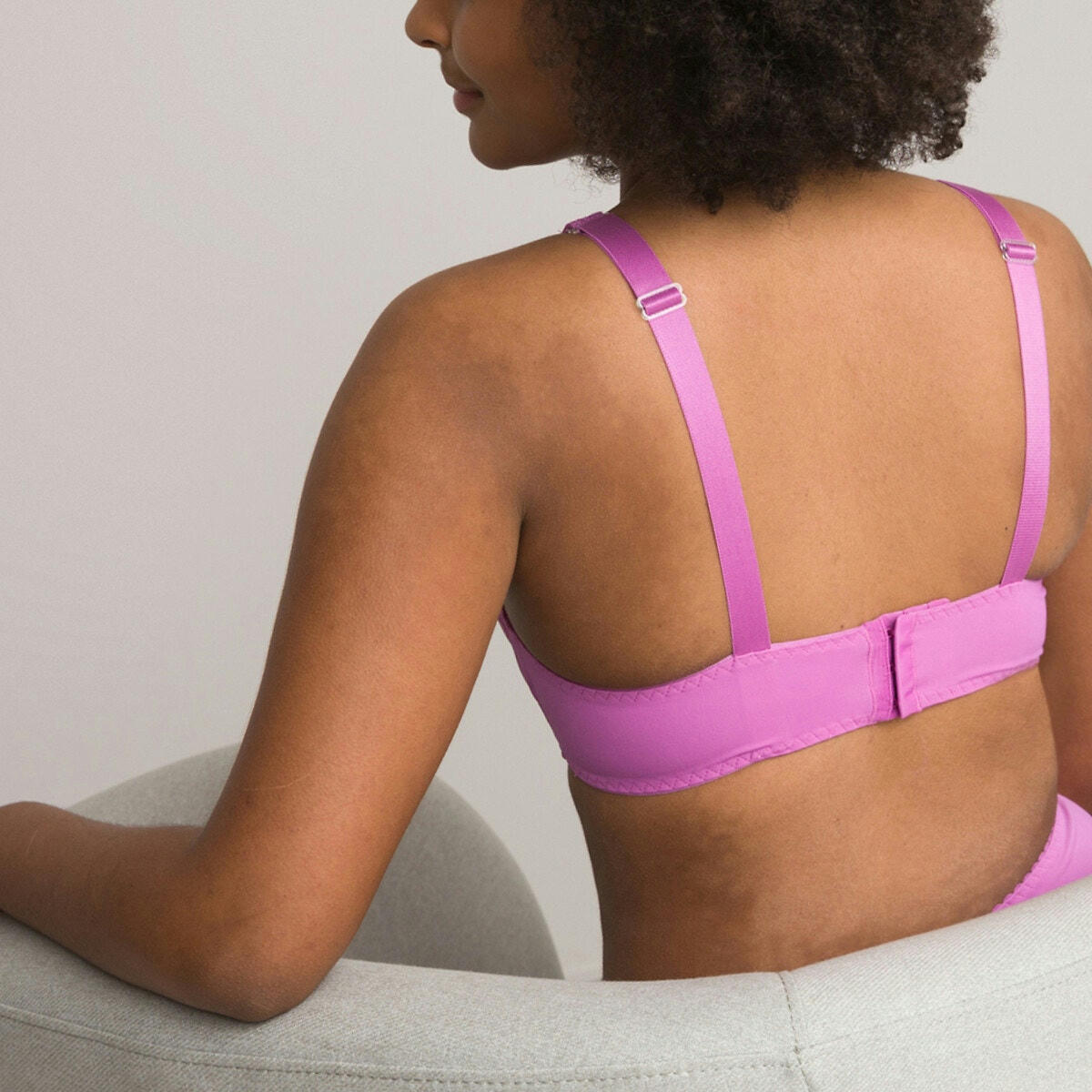 Soutien-gorge foulard en dentelle