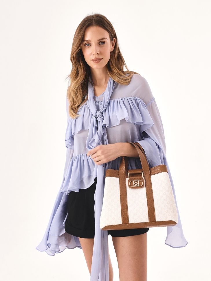 Two-color handbag with hand grips