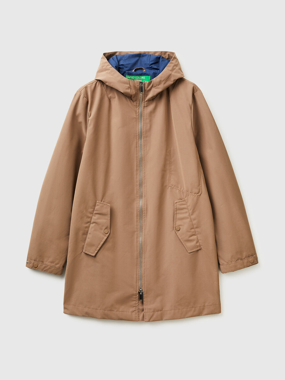 Lightweight nylon parka