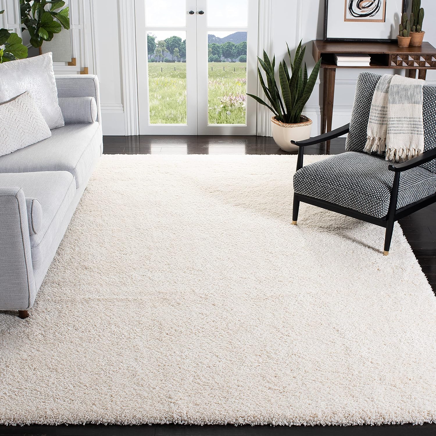 SAFAVIEH California Shag Collection Area Rug - 8' x 10', Ivory, Non-Shedding & Easy to Clean, Ultra Plush Thick Pile, Ideal for Living Room, Bedroom, Dining Space (SG151-1212)