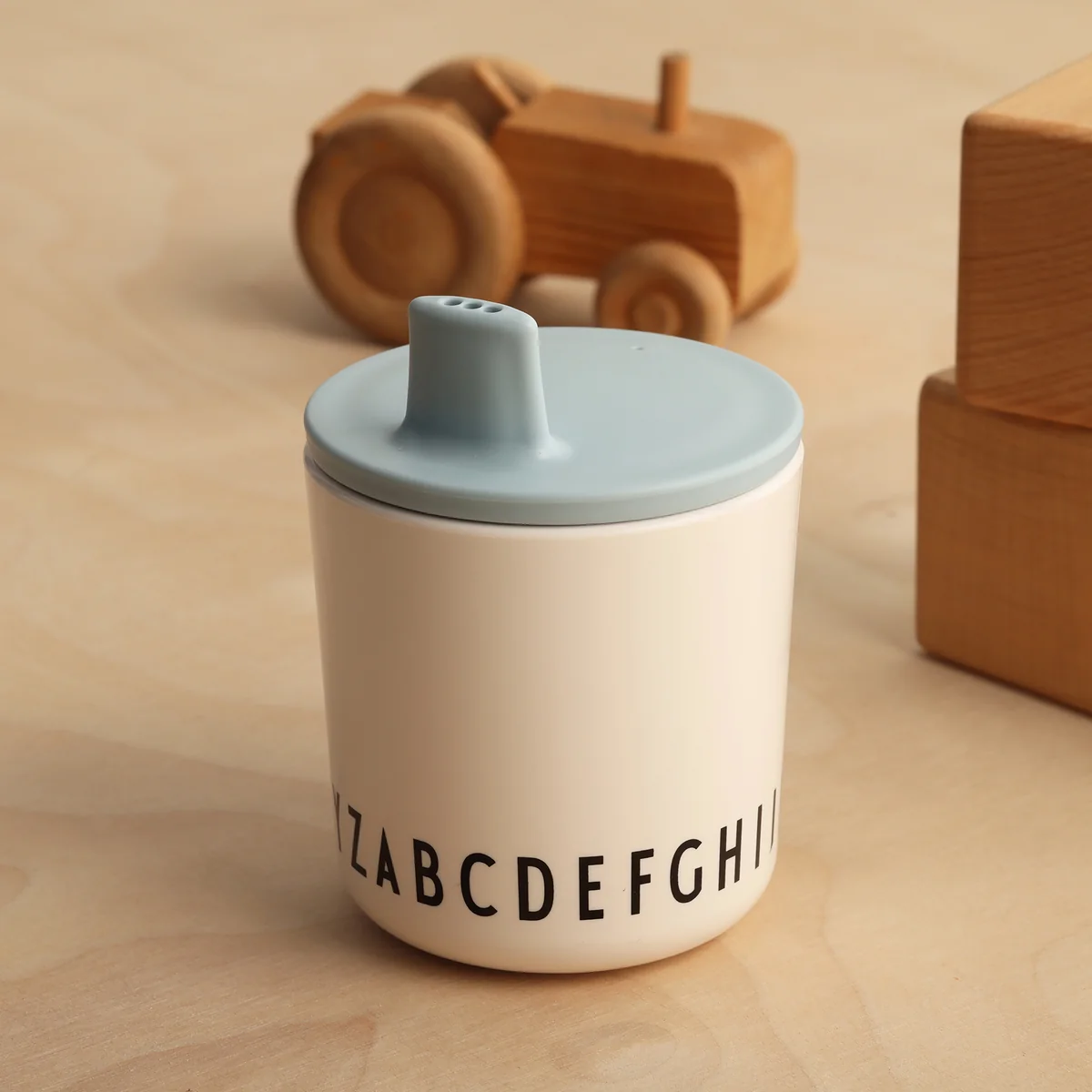 Design Letters - Kids Basic Eco Becher, weiß
