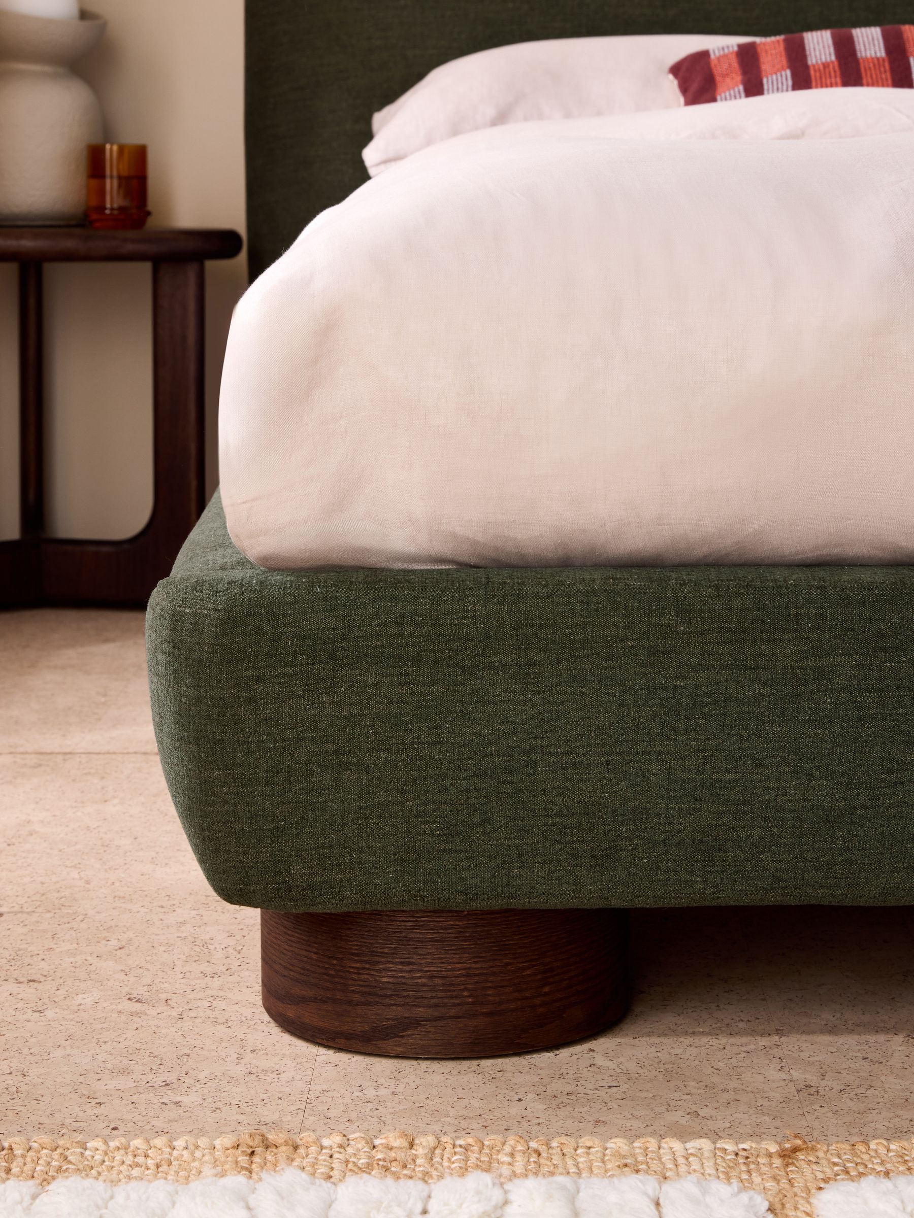 Jude Bed in Soft Texture Weave Hunter Green