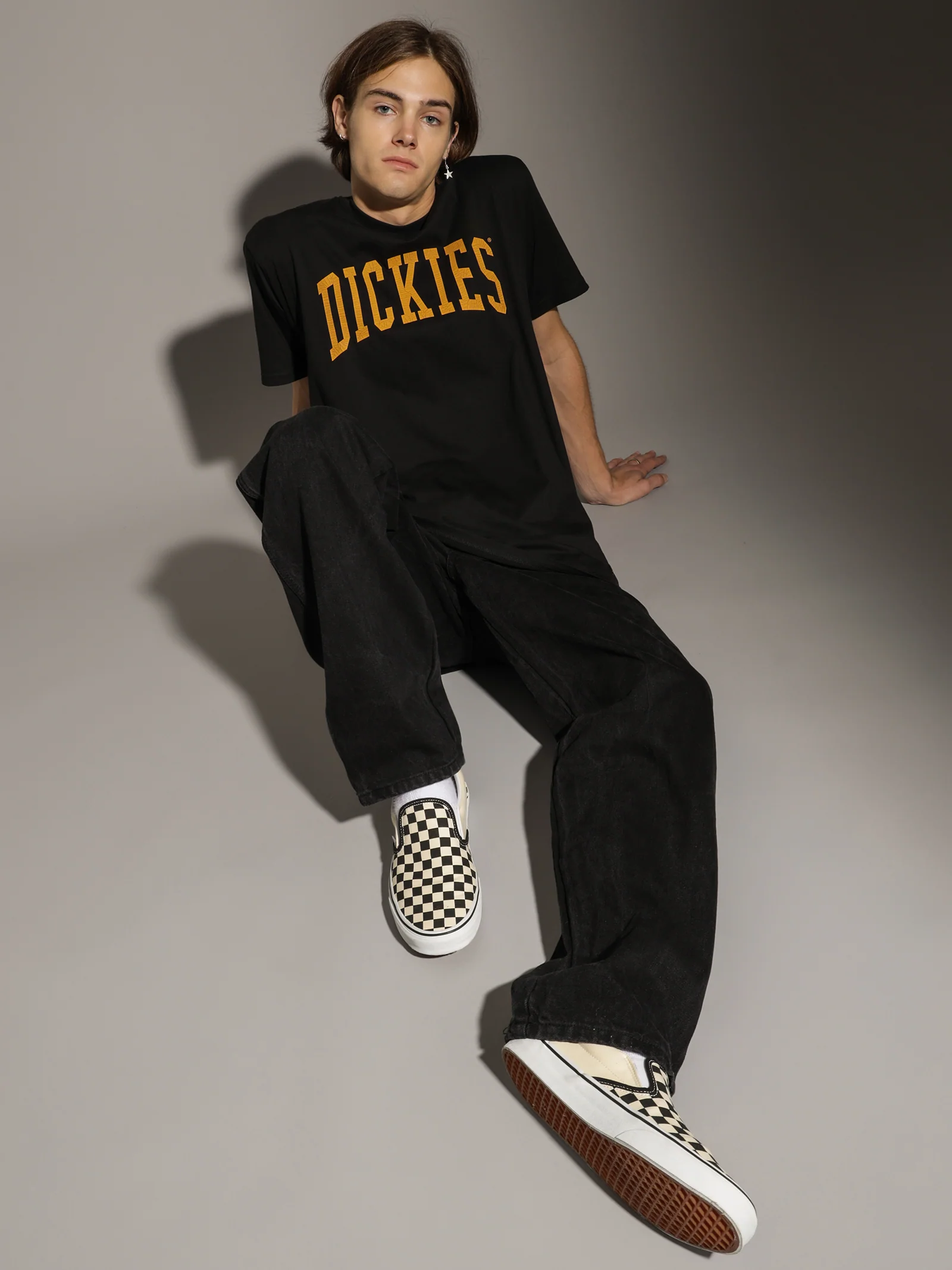 Relaxed Straight Fit 5-Pocket Denim Jeans