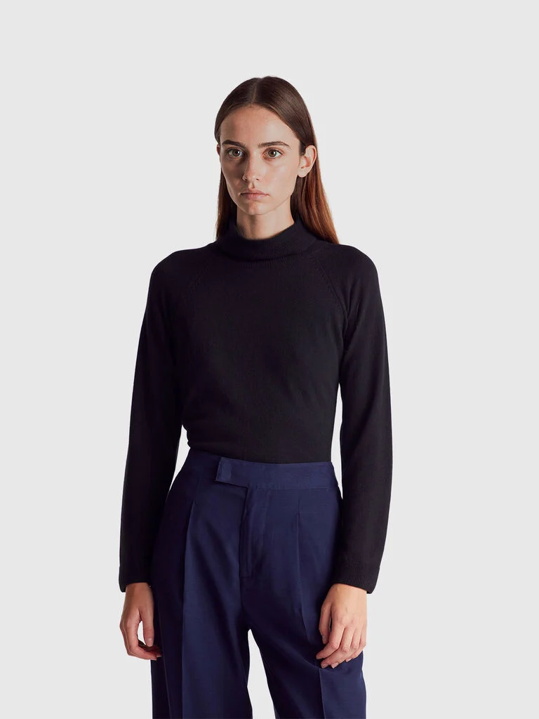 Black turtleneck sweater in cashmere and wool blend