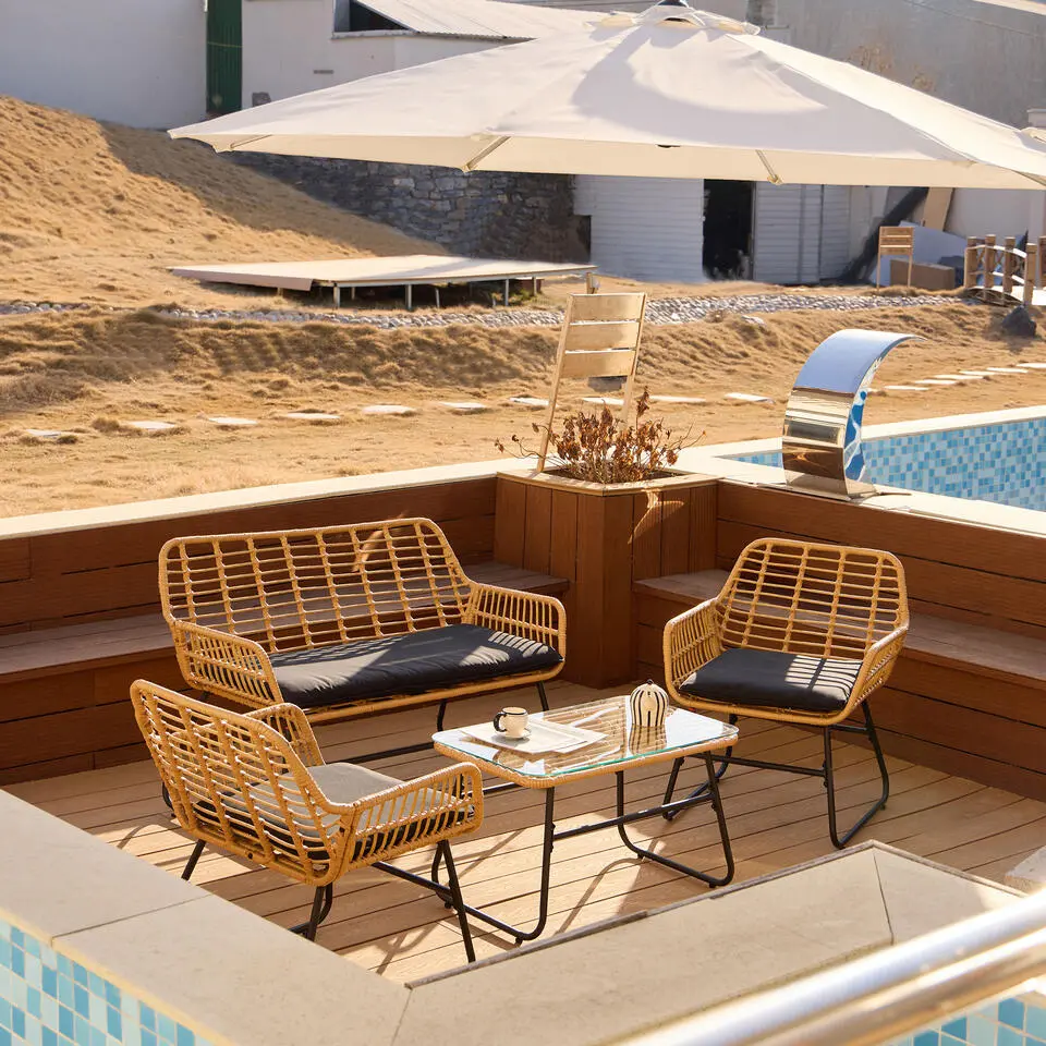 Tuinset van rotan en metaal in zwart