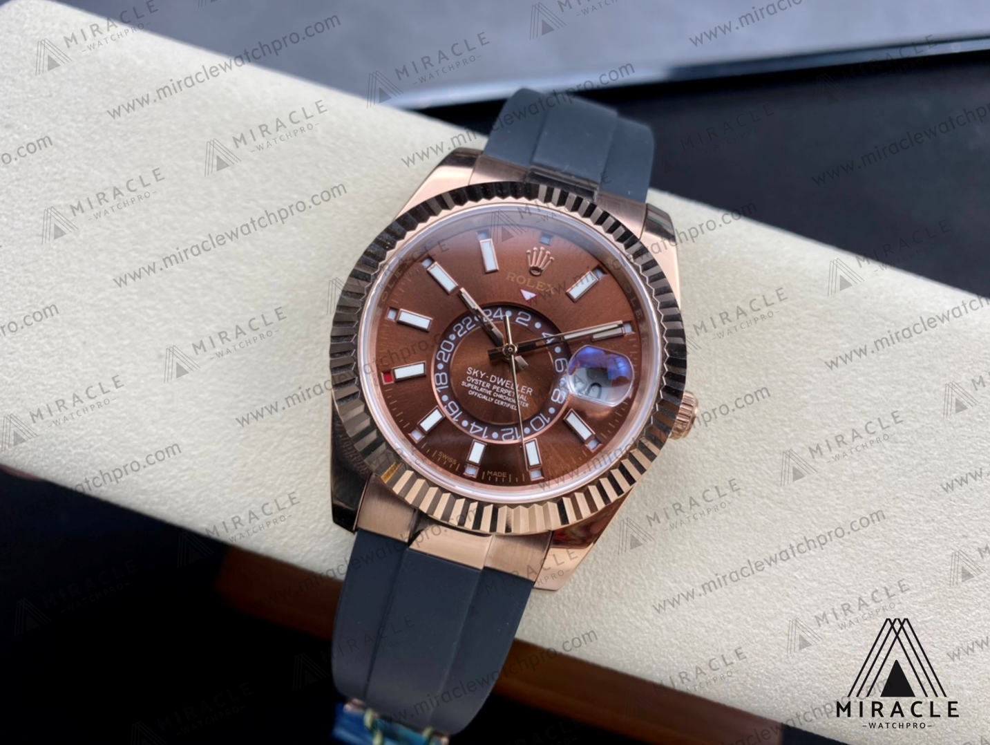 Replica Watch-ROLEX-Sky Dweller-REF.M326235-0005-ELITE CLONE-42MM