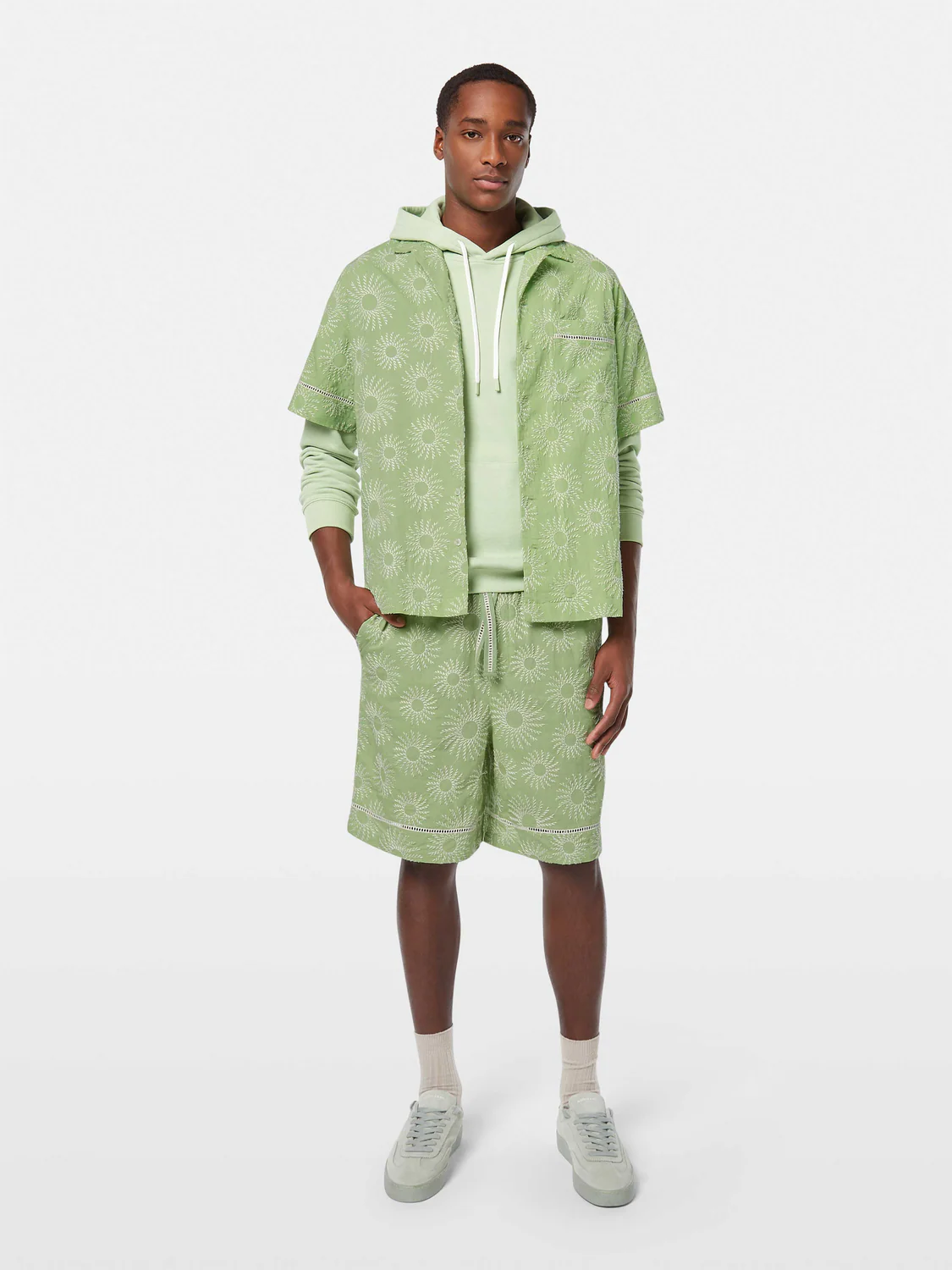 Embroidered Cotton-Linen Bermuda Short