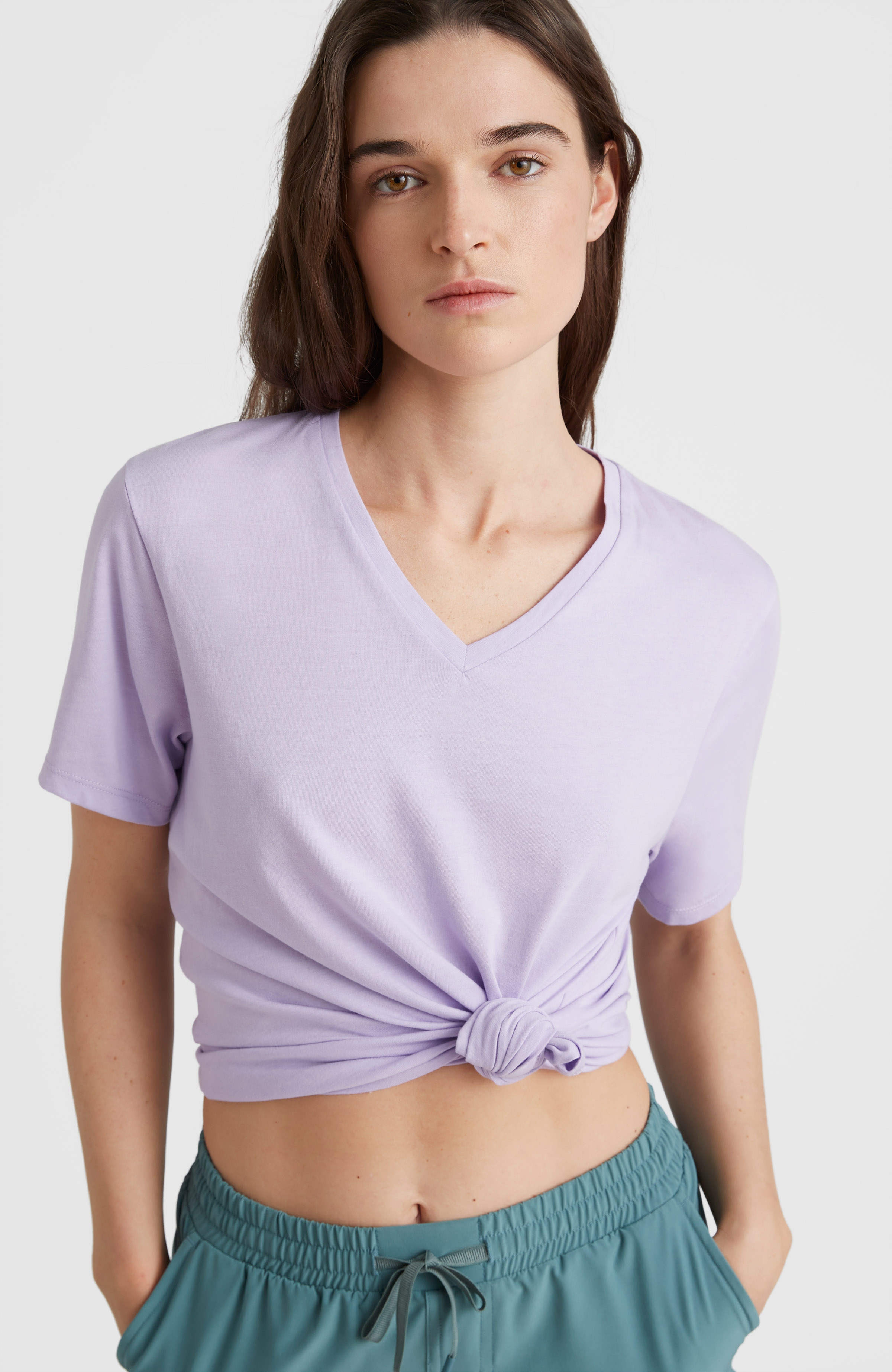 Dames O'Neill T-shirt Essentials met V-hals