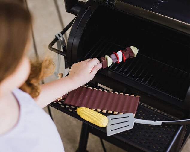 Oklahoma Joe's Kids Play Toy BBQ Smoker Set with Real Smoke Effect