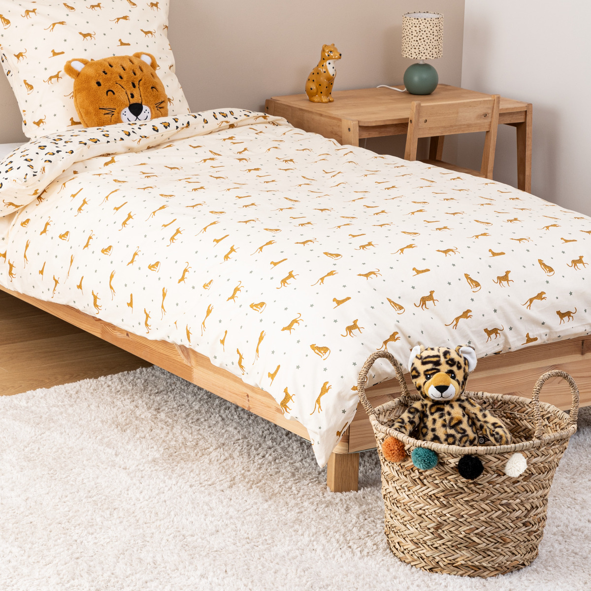 Children's basket with pompons "Livi" Reed, D.41 cm