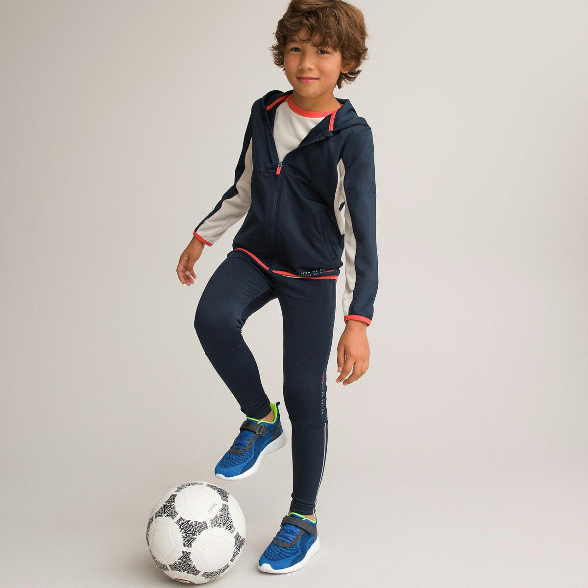 Sweat zippé à capuche en matière technique