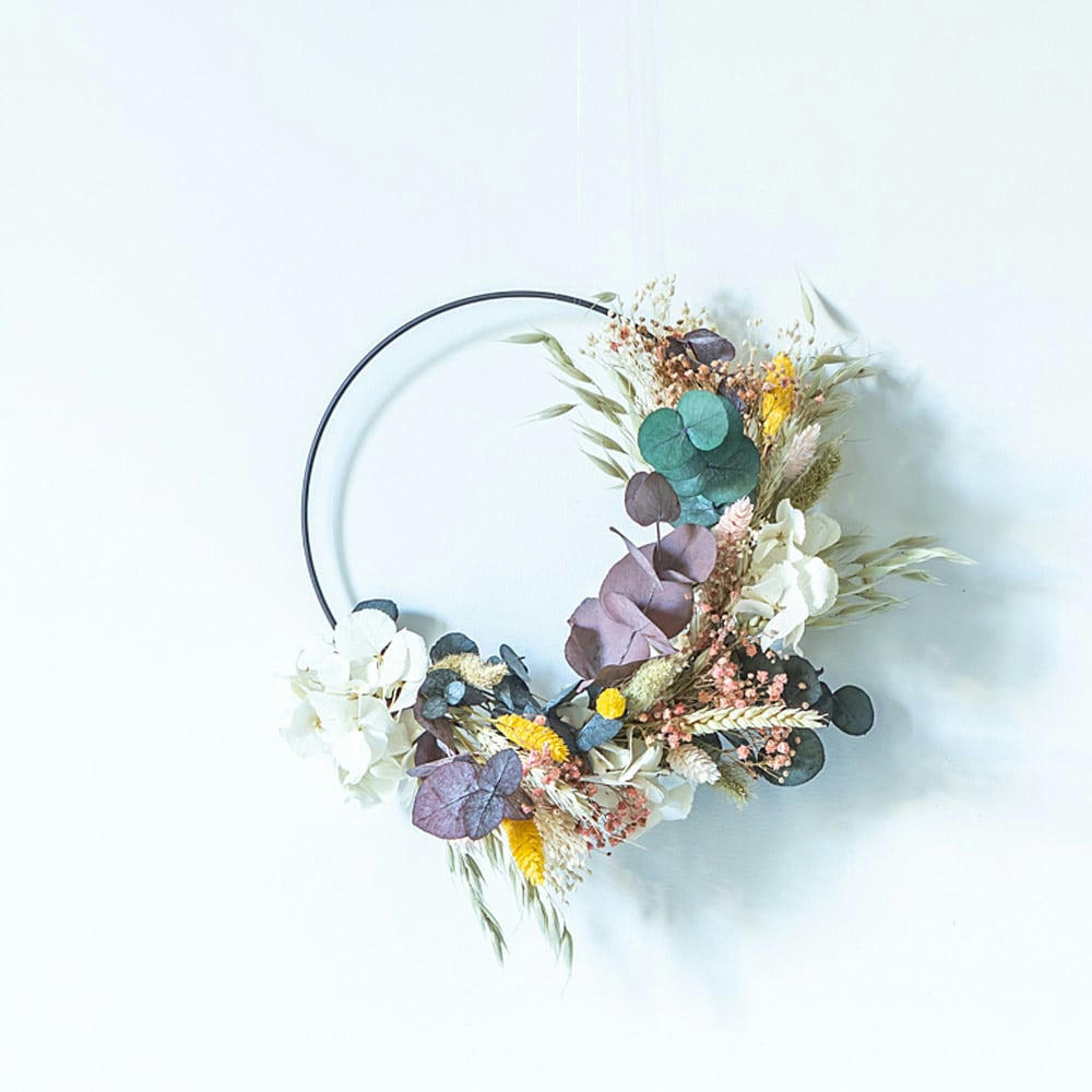 HÉLÈNE - Couronne murale de fleurs séchées Hélène D20cm