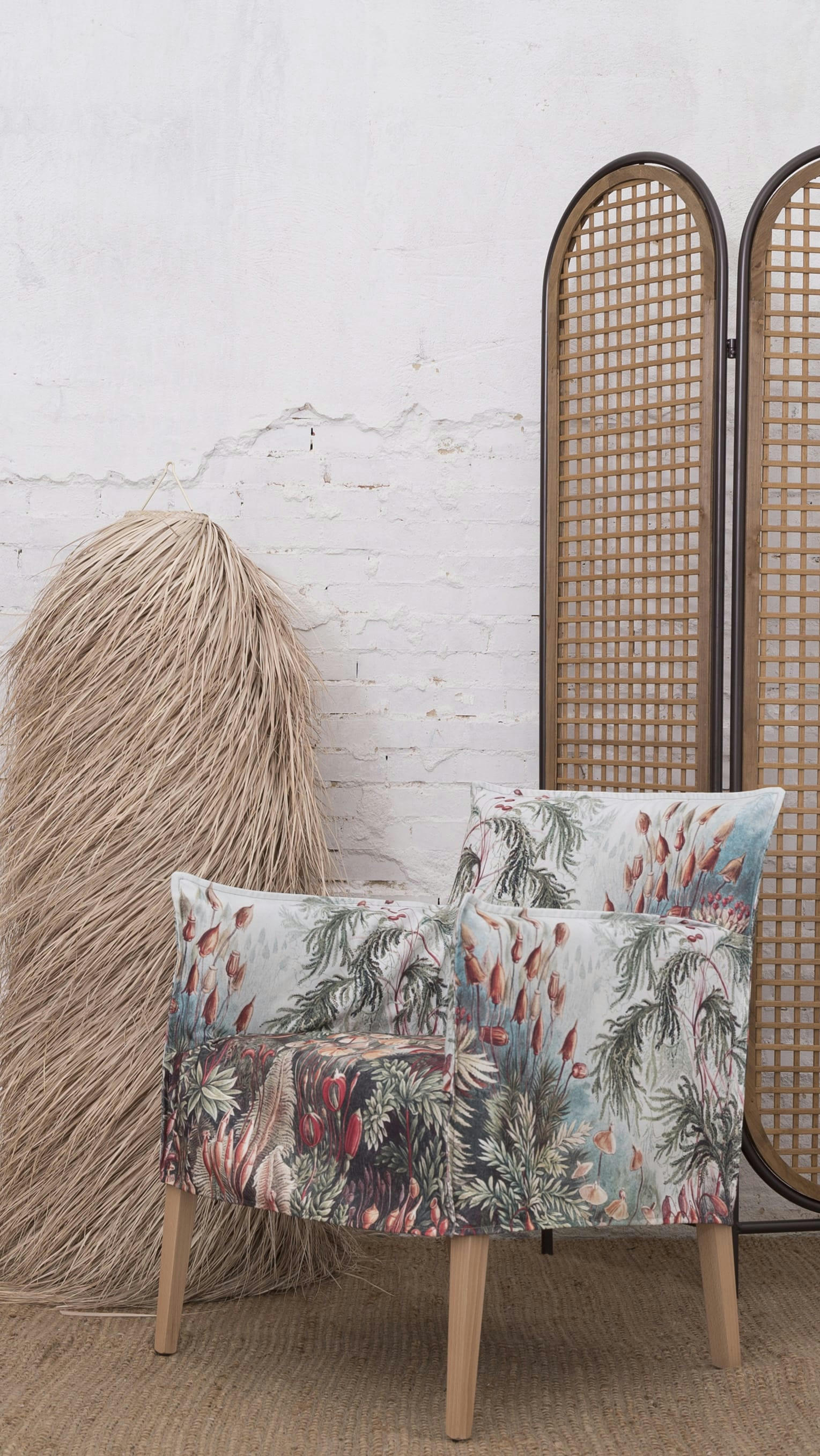 SINTRA - Fauteuil en bois d'hêtre massif avec imprimé forêt.