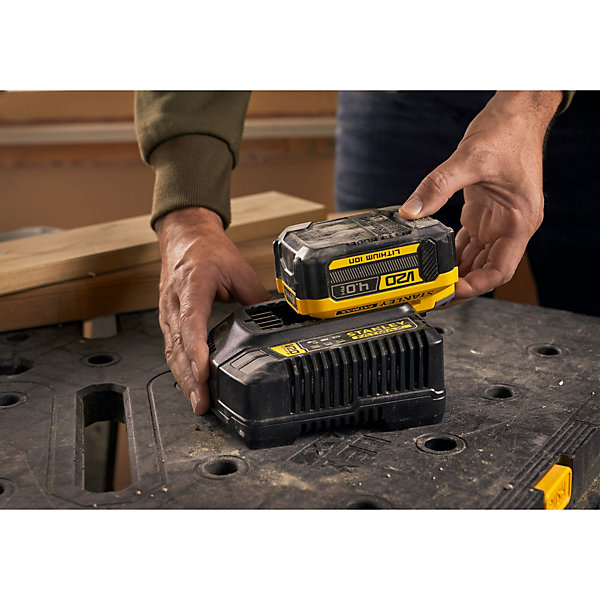 Chargeur   1 batterie Stanley Fatmax V20 18V - 4Ah