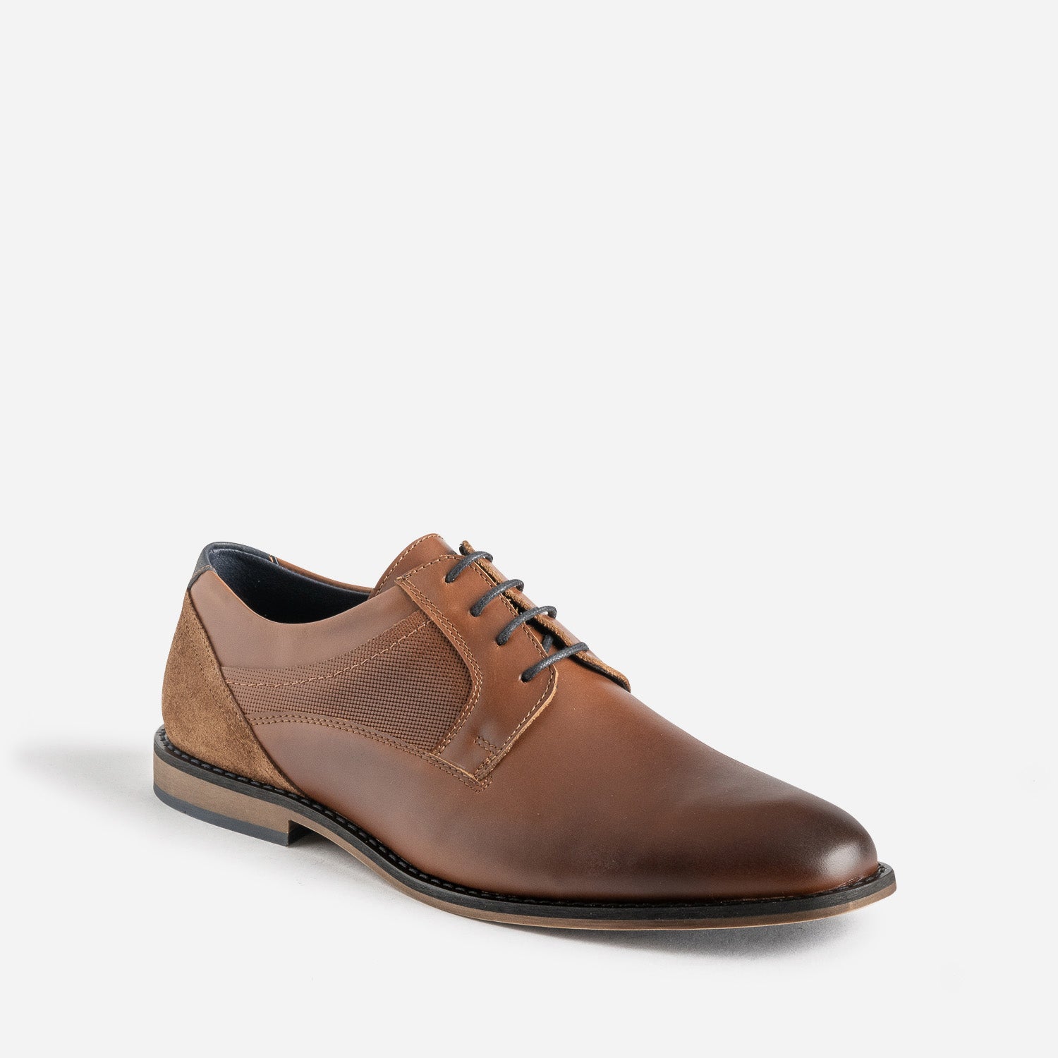 Derby éco-conçu cognac cuir lacet marine