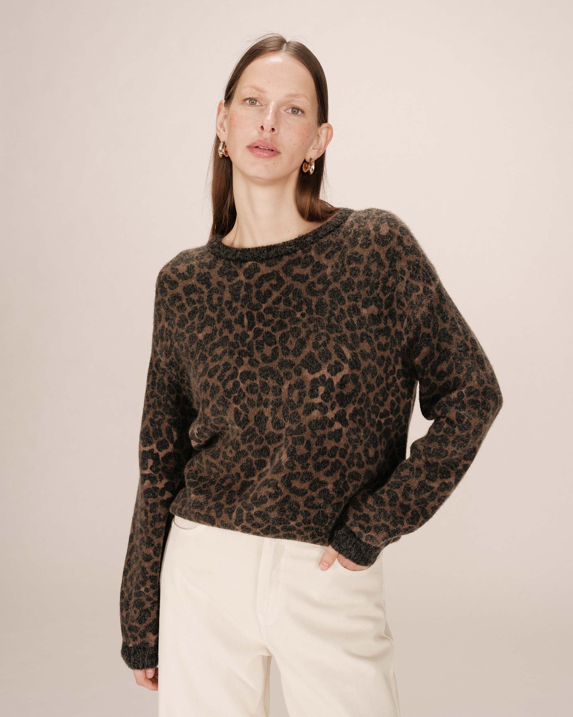 Pull à motifs leopard Santigold