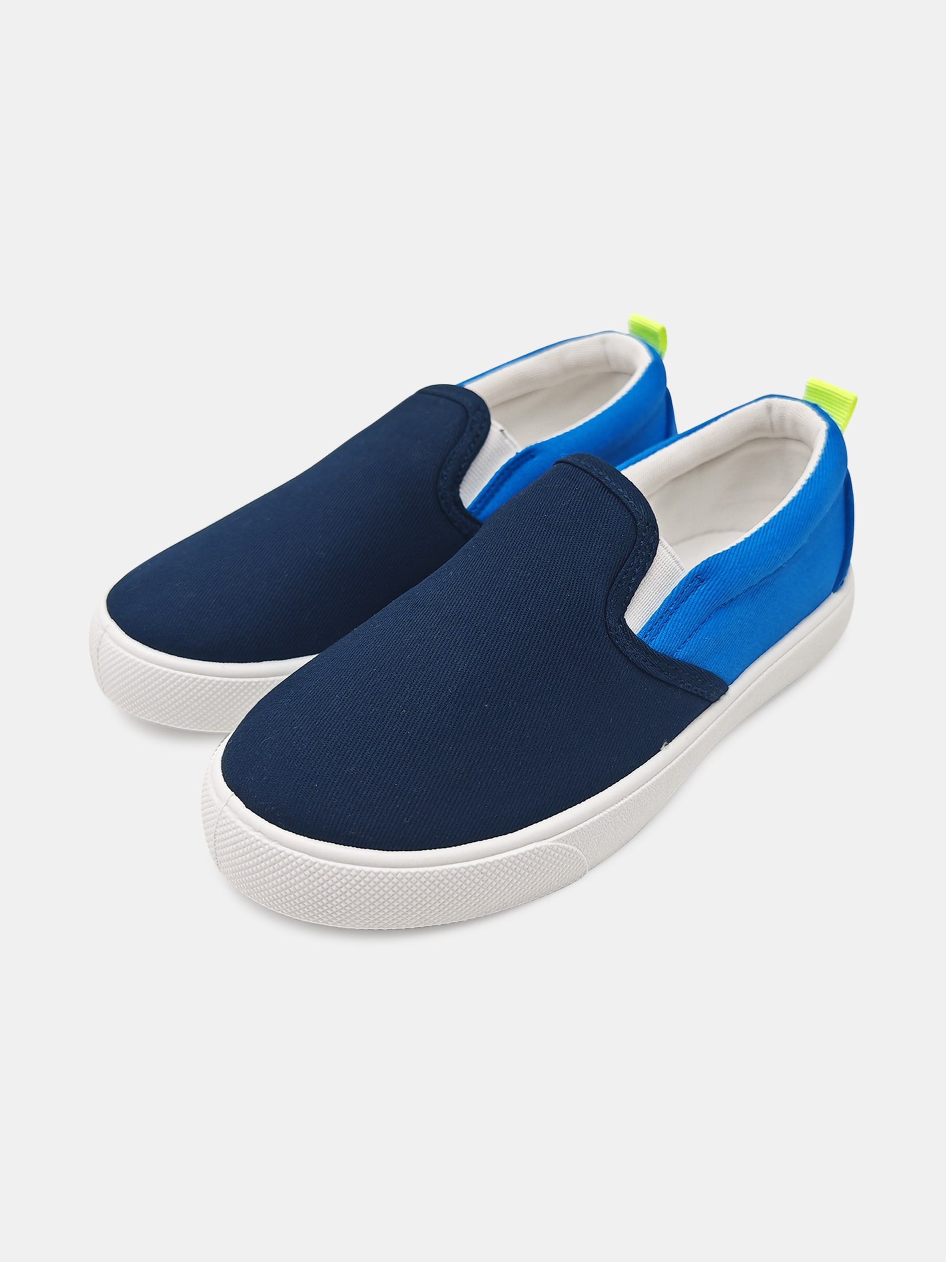 Wsuwane trampki