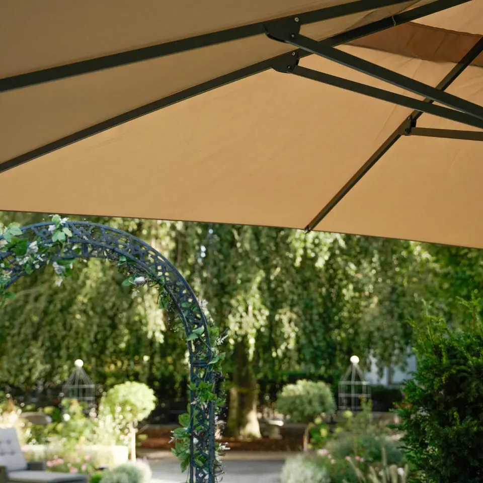 Les - VirgoFlex zweefparasol ecru 3x3 m