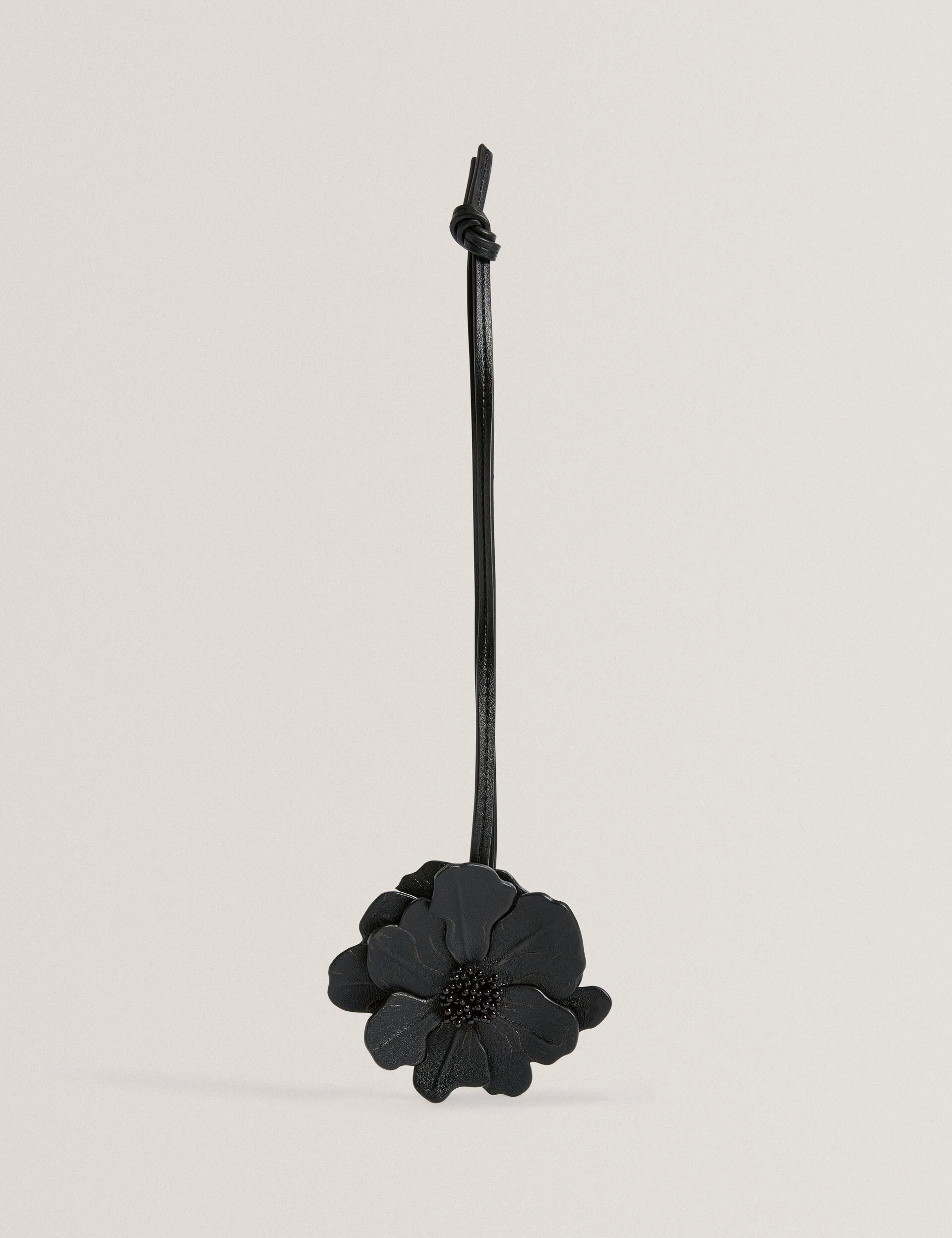 FLORIIS | BLACK