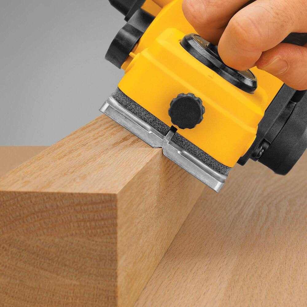 DEWALT D26676 3-1/4-in Portable Hand Planer with High-Speed Steel Blade