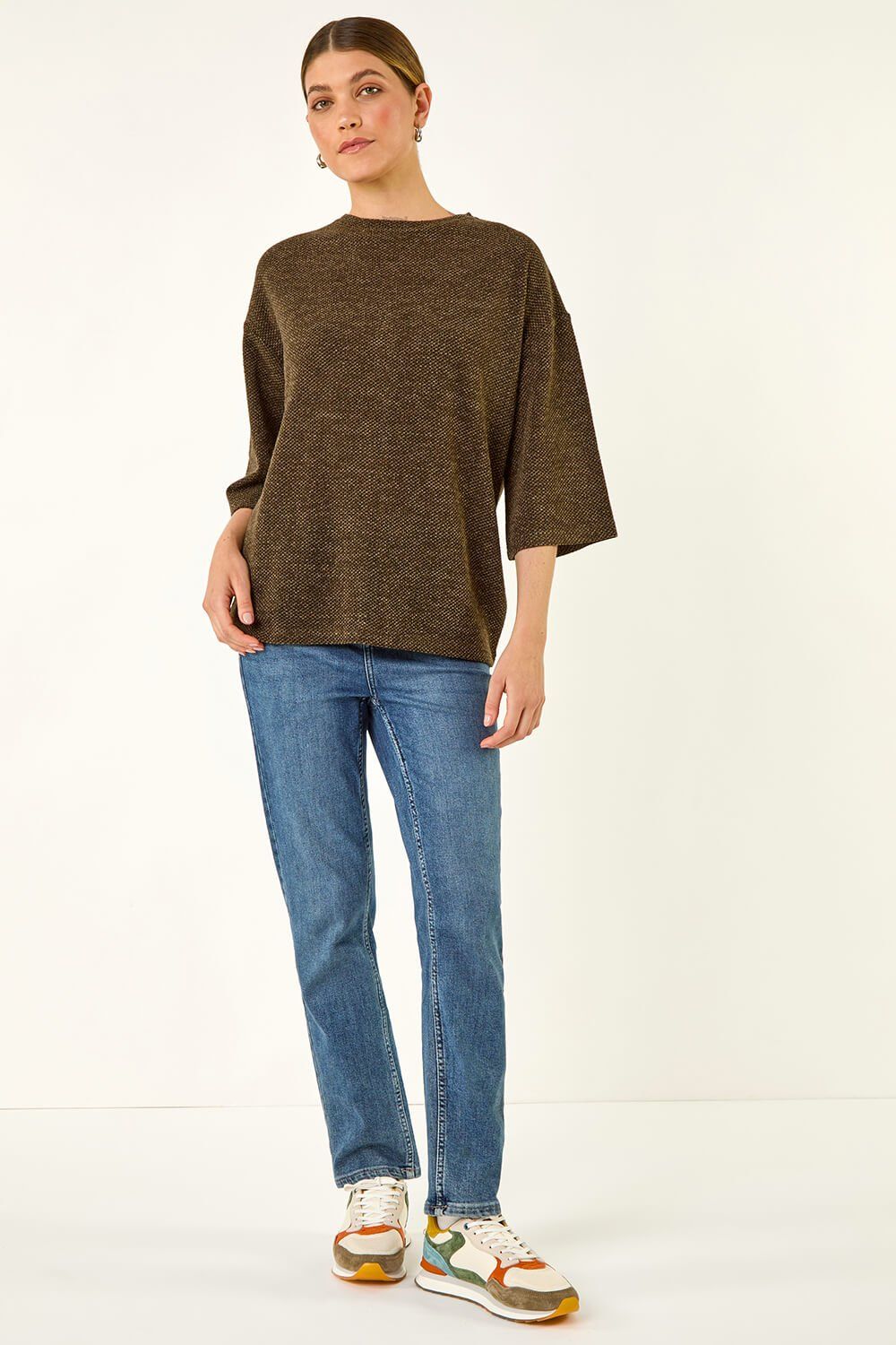 Roman Button Back Stretch Top