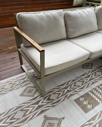 Sitaah Brown and Ivory Tribal Flatweave Indoor Outdoor Rug