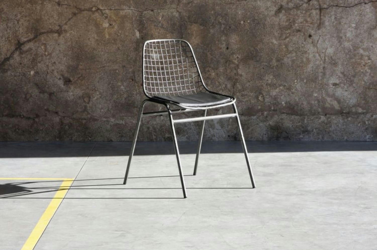 JALI - Set de 2 chaises en acier et simili cuir noir