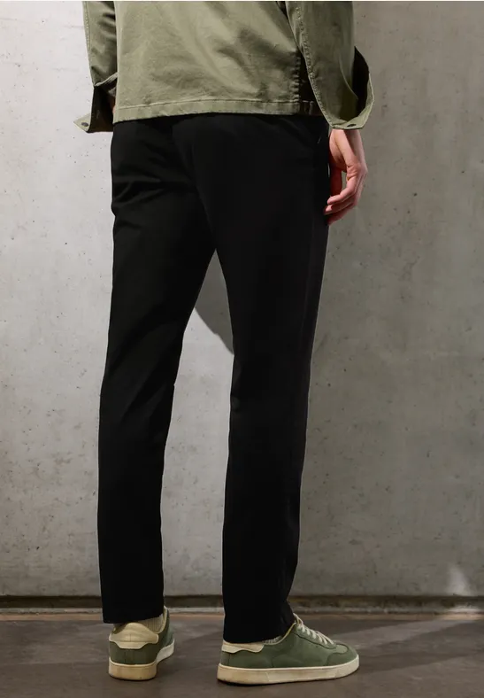 Slim Leg Chino mit Stretchbund