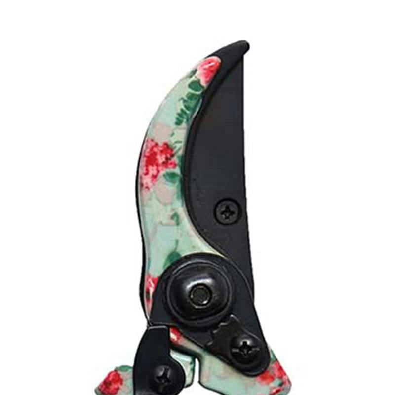 - Sécateur motifs Roses