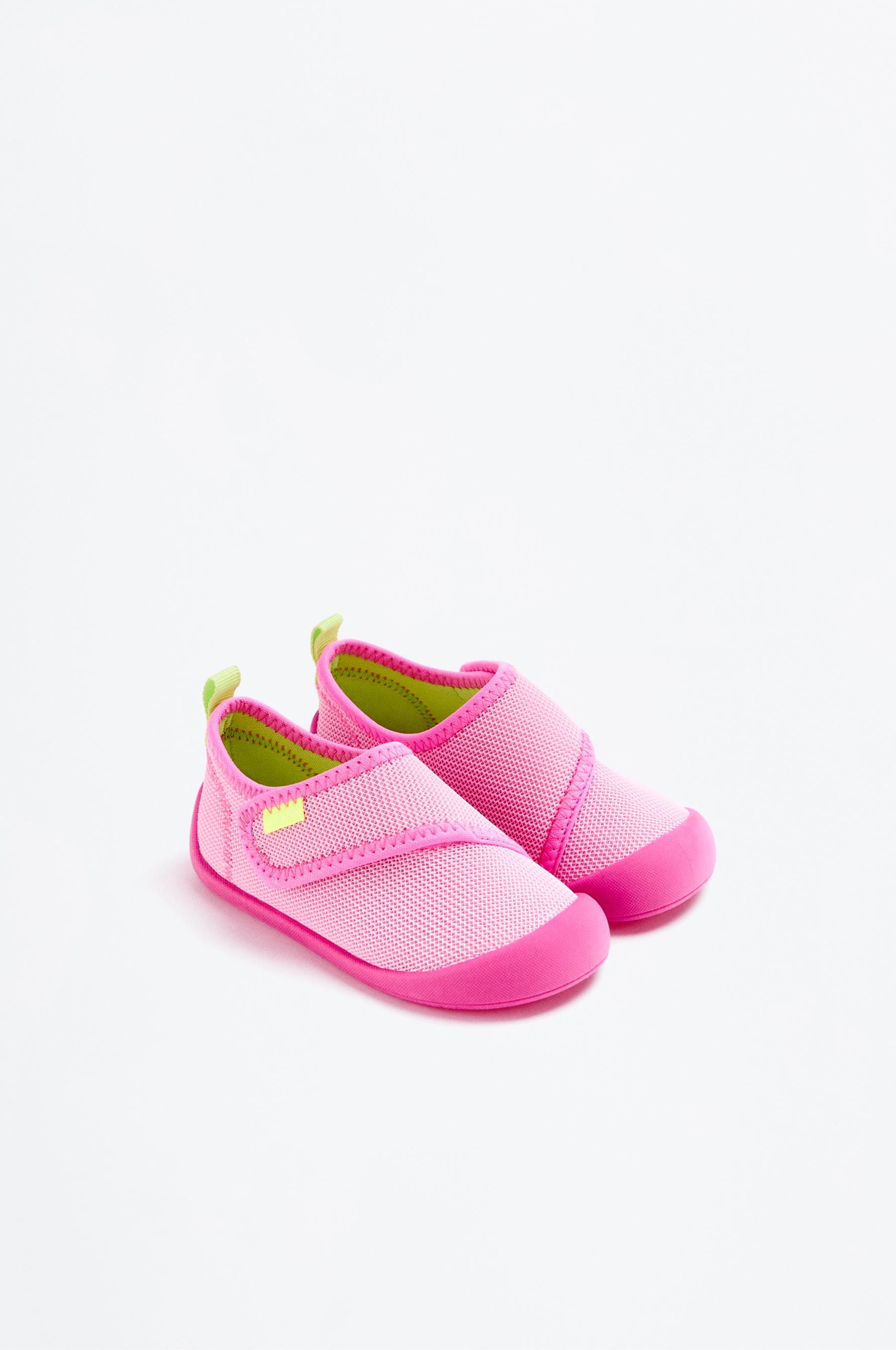 Zapatilla baño escarpín