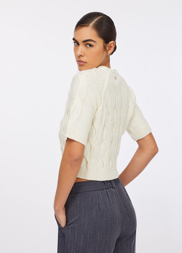 Maglia in lana a trecce