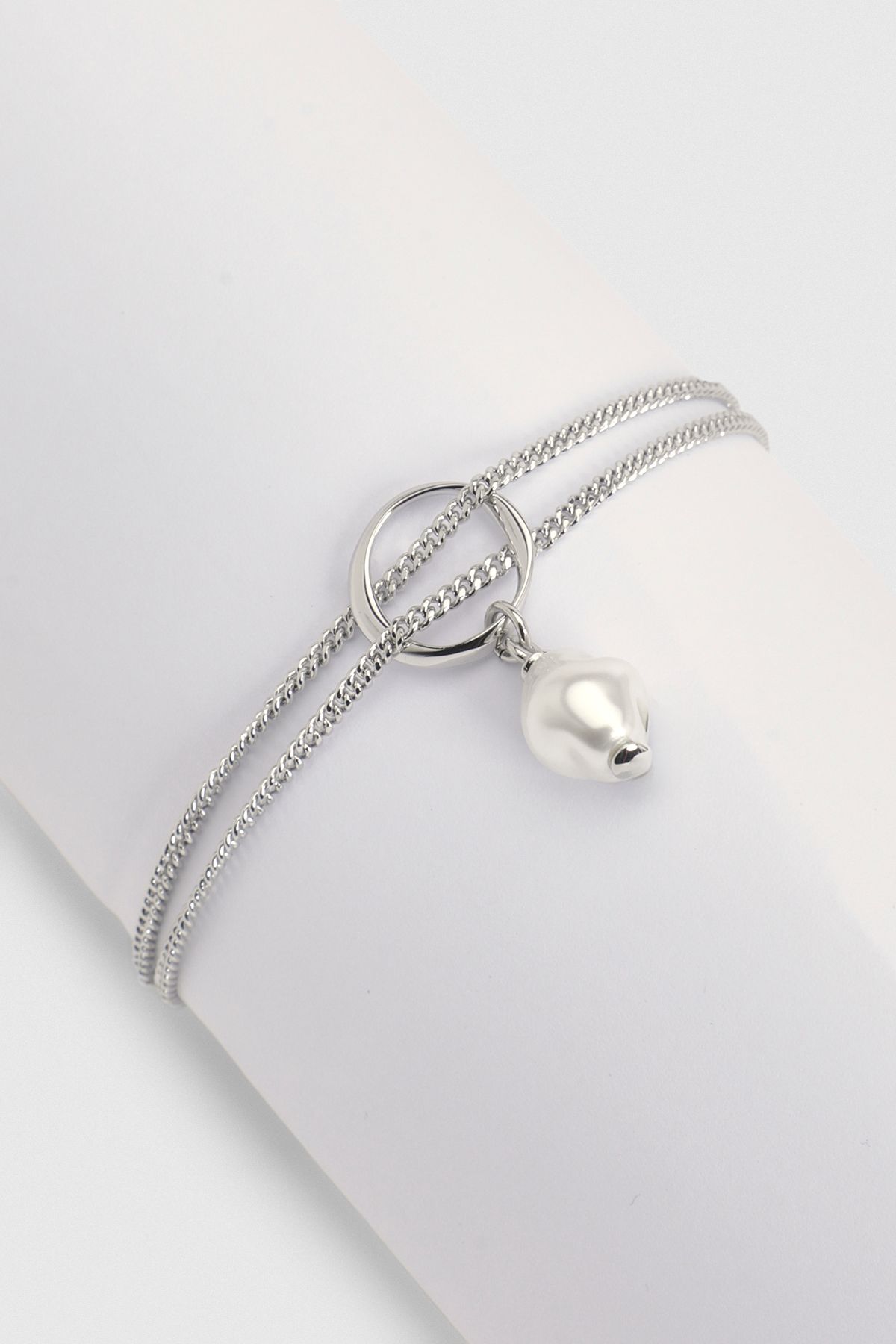 KarenMillen Modern Pearl Bracelet