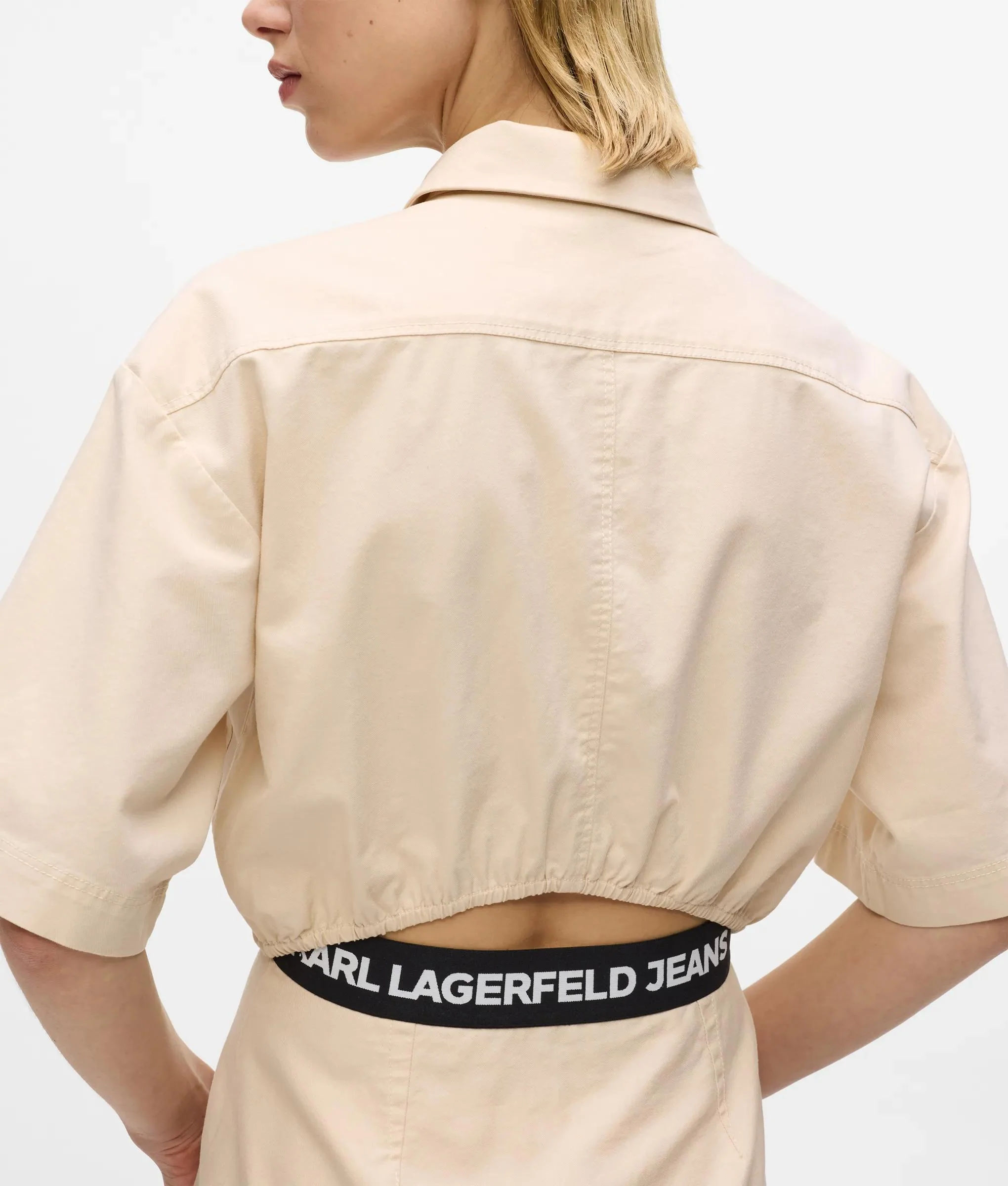Robe utilitaire à manches courtes