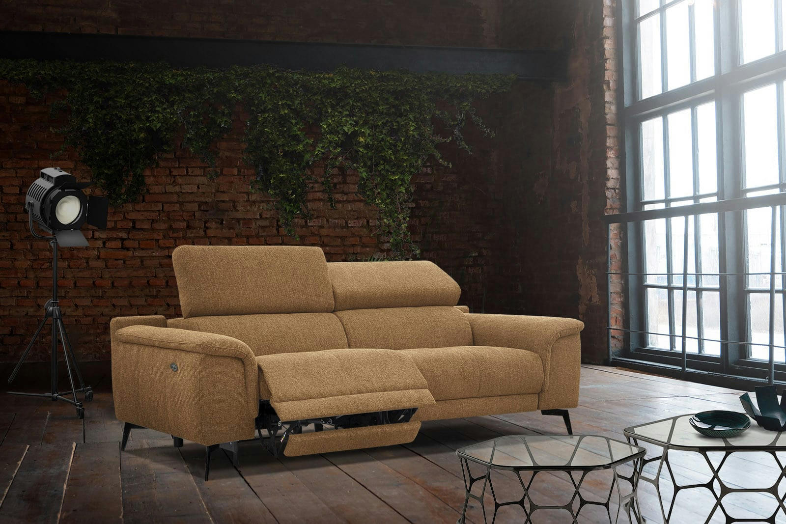 FIERO - Canapé 3 places XXL avec une relax électrique côté gauche tissu orange