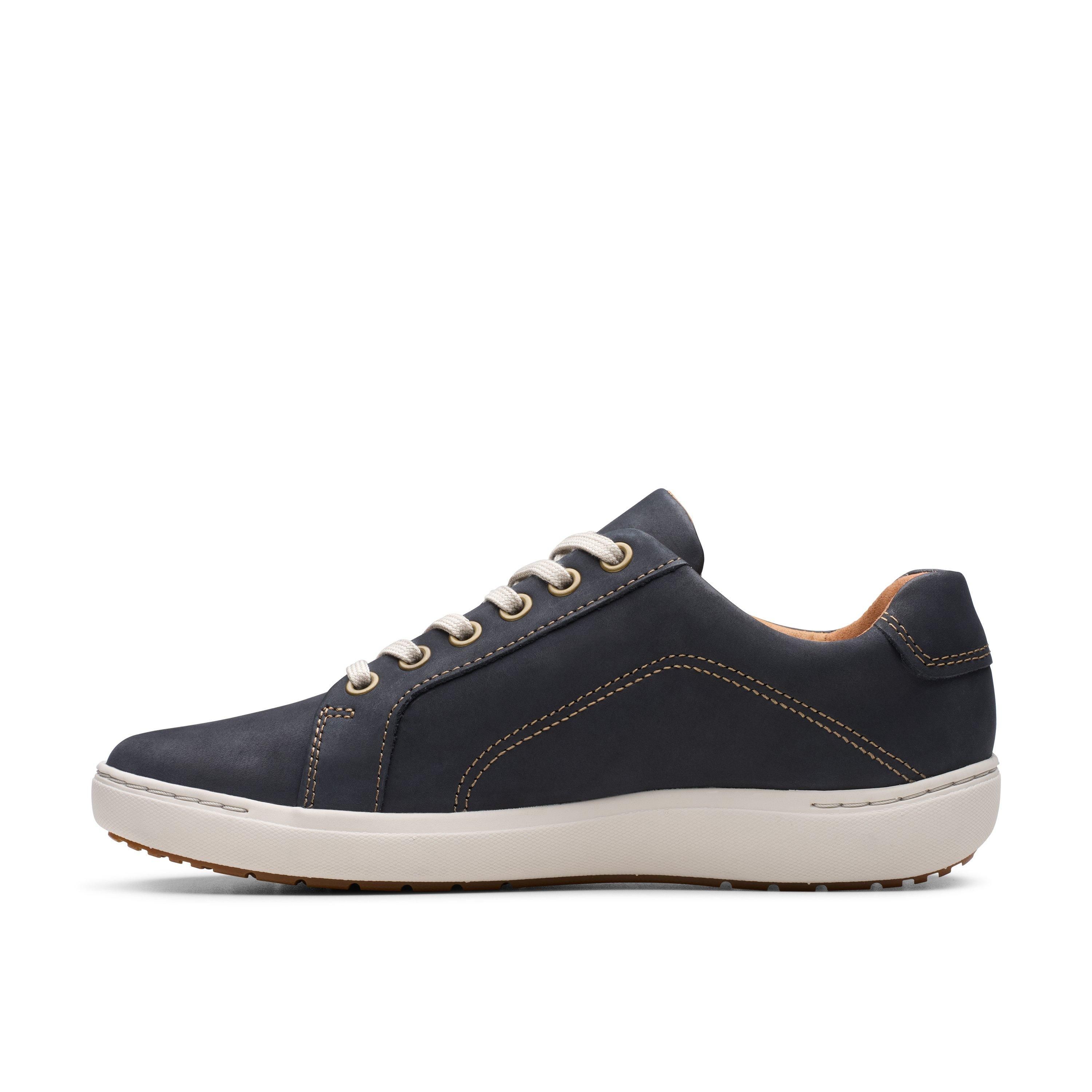 Clarks Nalle Lace Navy Nubuck Trainers
