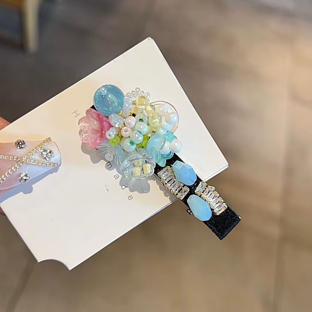PEACH ACCESSORIES Multicoloured Sweet Spring Flower Beaded Hair Clip