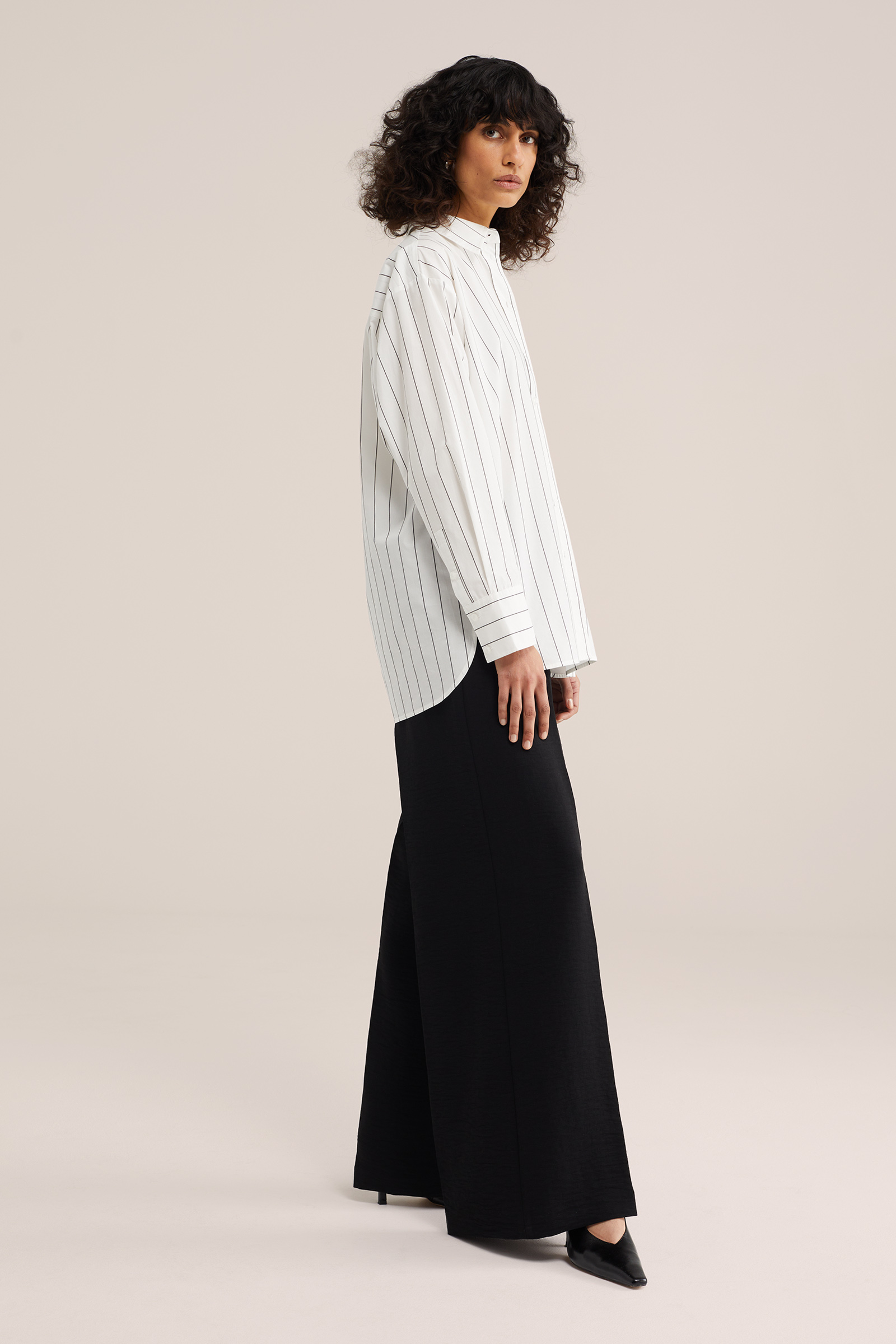 THE CRISP WHITE BLOUSE