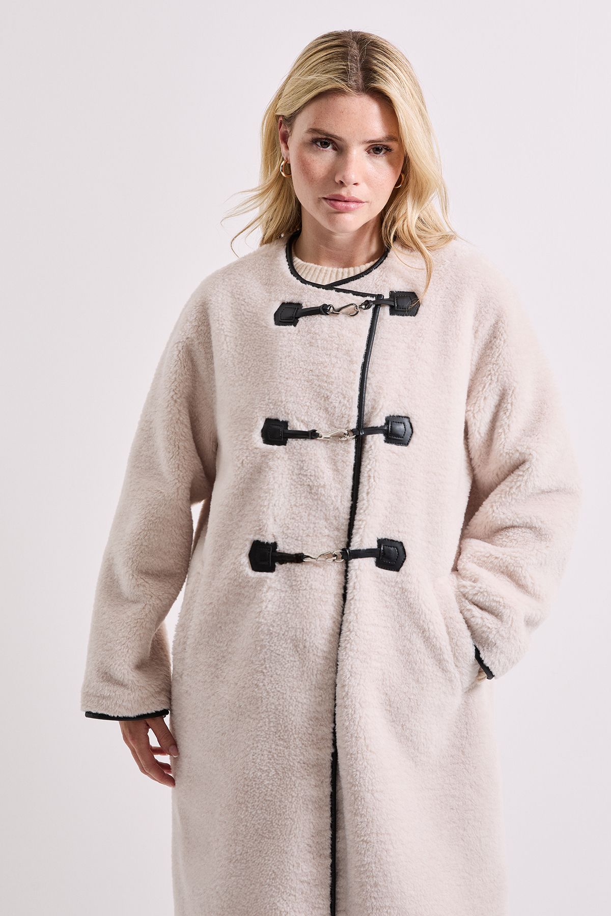 Dorothy Perkins Toggle PU Detail Borg Coat