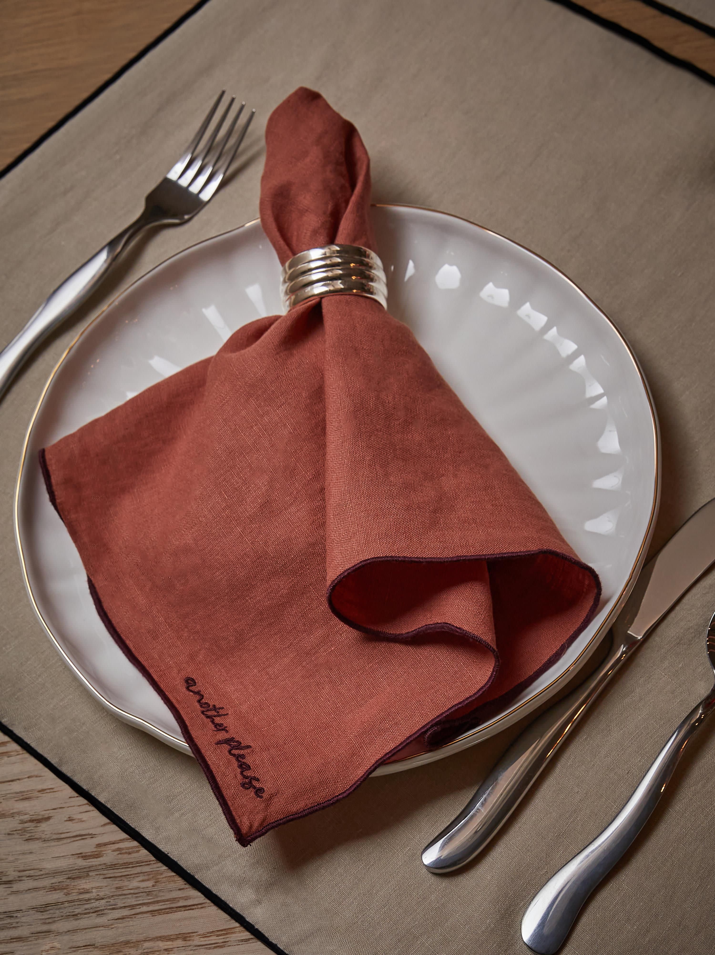Leinen-Serviette Cosmo mit Stickerei, 4er-Set