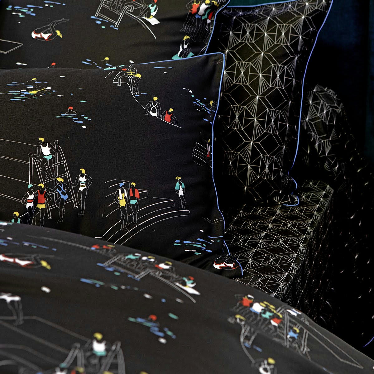 PISCINE - Taie d'oreiller satin noir 65x65 cm