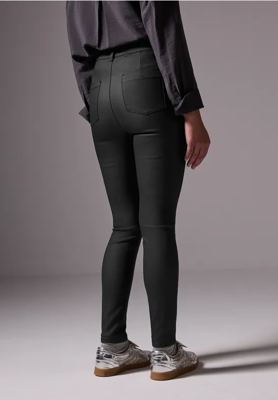 Beschichtete Hose