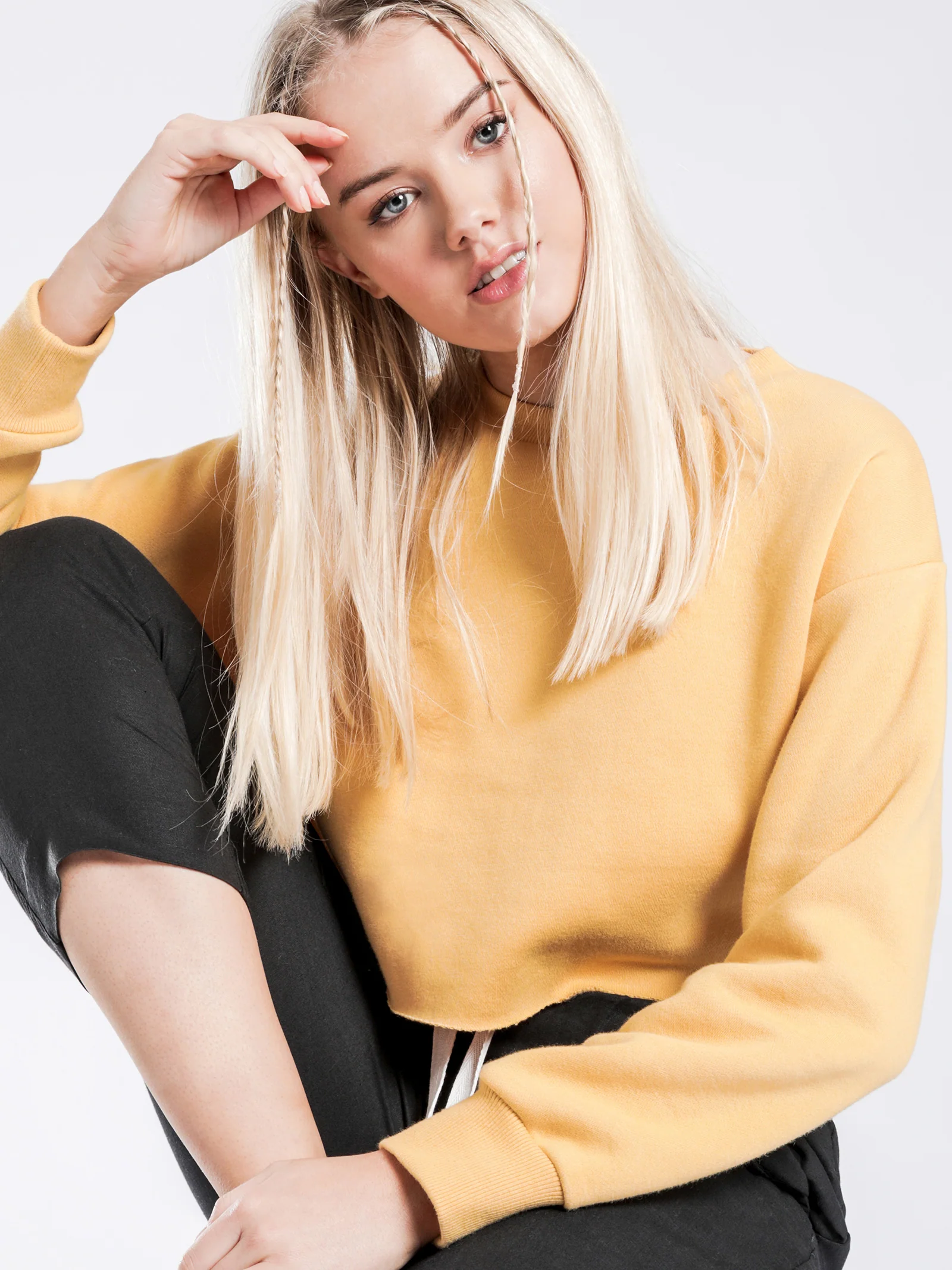 Carter Crop Sweat