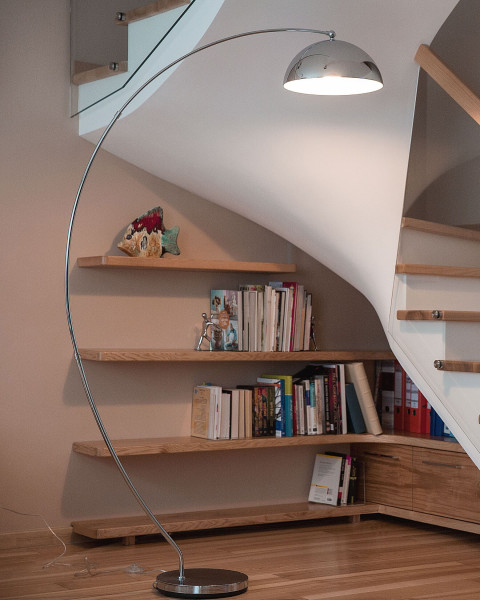 Lampa stojąca srebrna 188 cm łukowa