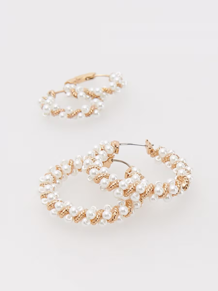 Hoop Earrings With Pearl Beads