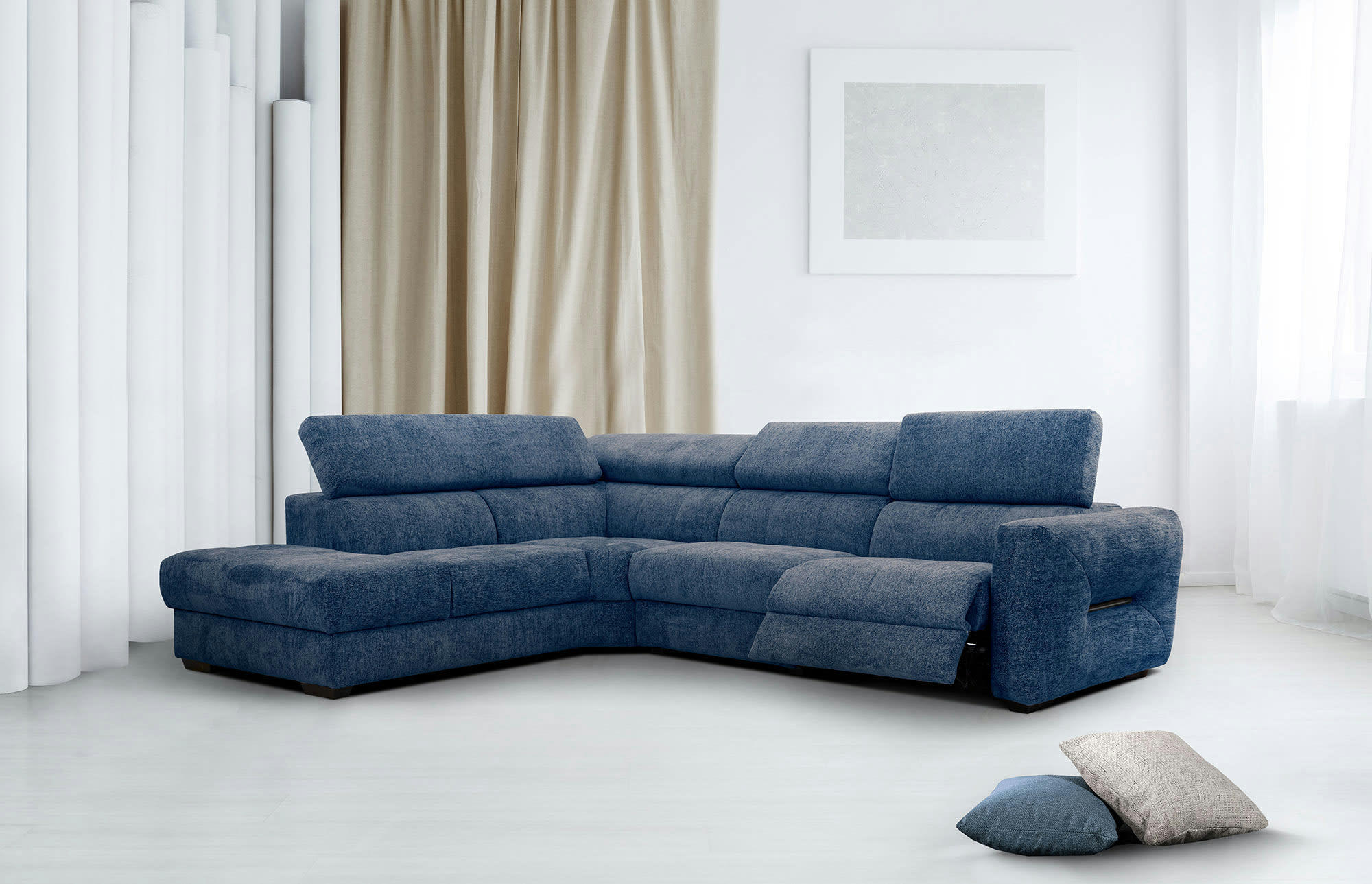 CALVERA - Canapé d'angle gauche 5 places avec relax électrique tissu bleu foncé